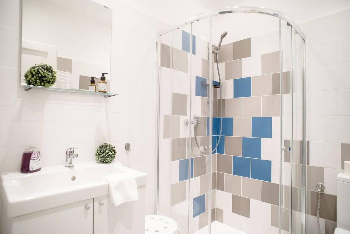 Cute, New And Modern Apartment In The Center ブダペスト エクステリア 写真